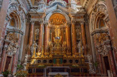 Napoli, İtalya, 19 Mayıs 2022: Napoli, İtalya 'daki Santa Chiara Manastırı.