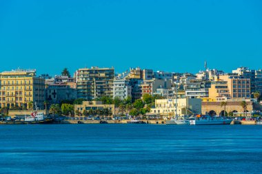 Heraklion, Yunanistan, 18 Ağustos 2022: Girit adasındaki Yunan limanı Heraklion şehri.