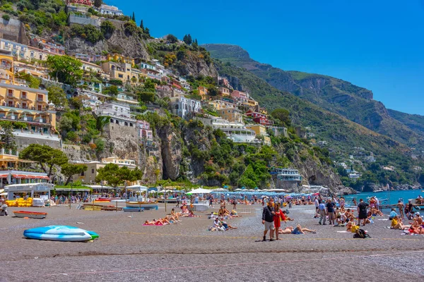 Positano Itália Maio 2022 Dia Ensolarado Praia Positano Itália — Fotografia de Stock