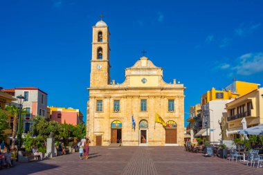 Chania, Yunanistan, 21 Ağustos 2022: Chania 'daki Bakire Meryem Katedrali' nin Sunumu.