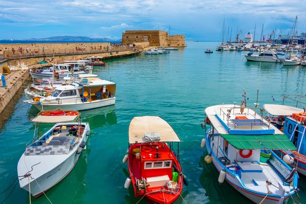 ギリシャ 2022年8月24日 ギリシャの町ヘラクライオンの海の要塞をロッカ — ストック写真