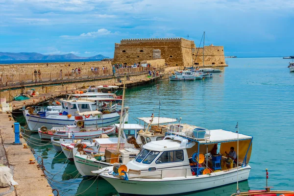 ギリシャ 2022年8月24日 ギリシャの町ヘラクライオンの海の要塞をロッカ — ストック写真
