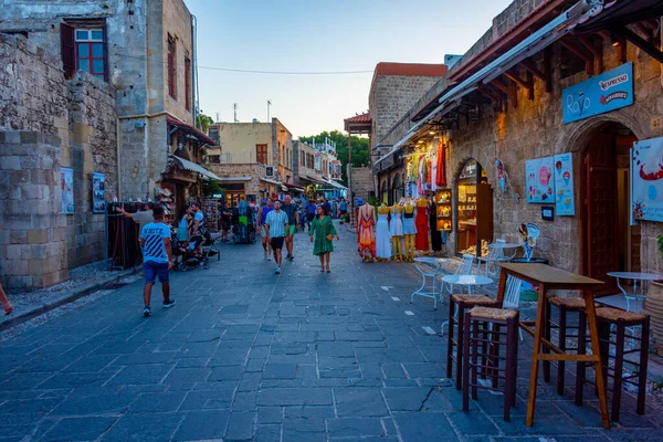Rodes Grécia Agosto 2022 Vista Pôr Sol Uma Rua Turística — Fotografia de Stock
