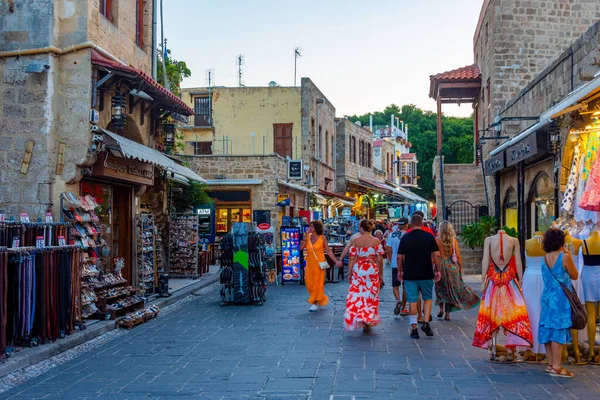 Rhodes Grèce Août 2022 Coucher Soleil Sur Une Rue Touristique — Photo