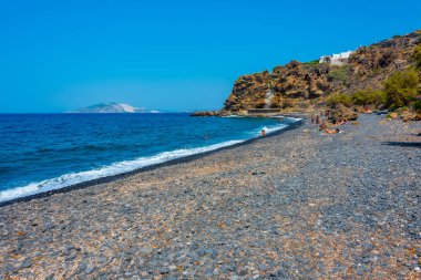 Mandraki, Yunanistan, 28 Ağustos 2022: Yunanistan 'ın Nisyros adasındaki Chochlaki plajı.