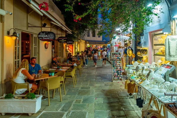 Kos Grecja Sierpnia 2022 Zachód Słońca Widok Ulicę Turystyczną Greckim — Zdjęcie stockowe