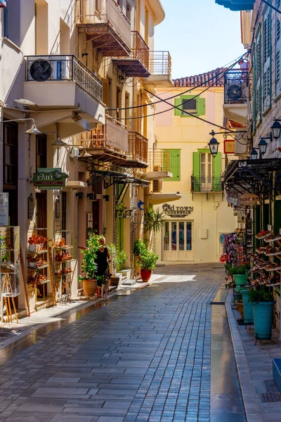Nafplio, Yunanistan, 4 Eylül 2022: Yunan kenti Nafplio 'nun manzarası.