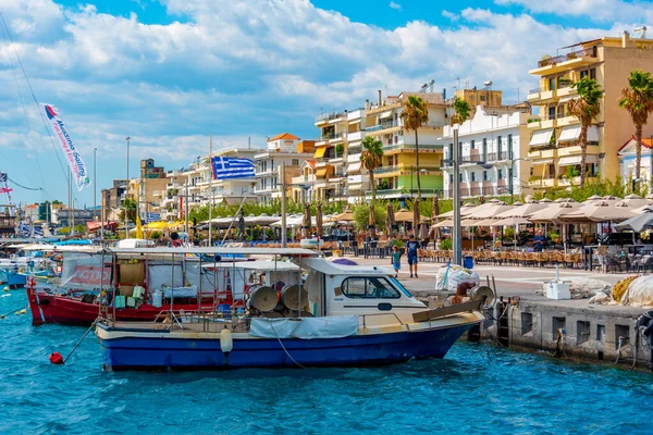 2022年9月7日ギリシャ カラマタ ギリシャのカラマタ港に係留ボート — ストック写真