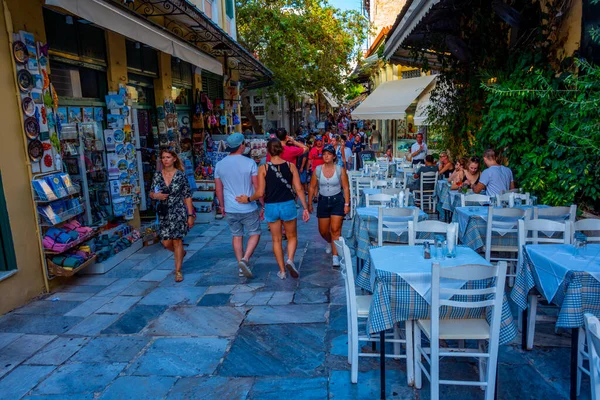 Athén Görögország 2022 Szeptember Kilátás Egy Szűk Bevásárló Utcára Plaka — Stock Fotó