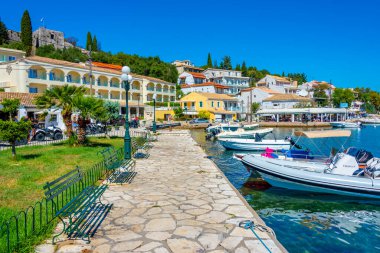 Kassiopi, Yunanistan, 13 Eylül 2022: Yunan Kassiopi, Korfu.
