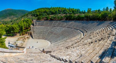 Epidavros, Yunanistan, 4 Eylül 2022: Yunanistan 'daki Epidaurus Asclepieion Antik Tiyatrosu.