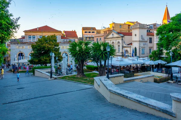 ギリシャケルキラ2022年9月11日ギリシャ コルフ県ケルキラ市の中心部にあるディマルキウ広場 — ストック写真