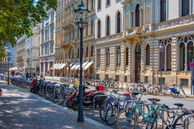 Leipzig, Almanya, 8 Ağustos 2022: Almanya 'nın Leipzig kentindeki tarihi evler.