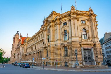 Leipzig, Almanya, 9 Ağustos 2022: Alman kenti Leipzig 'deki Deutsche Bank.