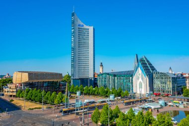 Leipzig, Almanya, 9 Ağustos 2022: Almanya 'daki Leipzig Üniversitesi' nin havadan görüşü.