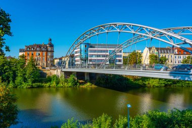 Bamberg, Almanya, 10 Ağustos 2022: Luitpoldbrucke Alman kasabası Bamberg.