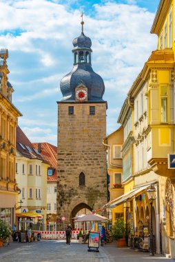 Coburg, Almanya, 10 Ağustos 2022: Eski Alman şehri Coburg 'un Spitaltor kapısı.