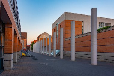 Nurnberg, Almanya, 11 Ağustos 2022: Alman kenti Nurnberg 'in İnsan Hakları Sokağı gündoğumu.
