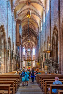 Nurnberg, Almanya, 11 Ağustos 2022: Nurnberg, Almanya 'daki Saint Lorenz Katedrali.