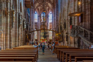 Nurnberg, Almanya, 11 Ağustos 2022: Nurnberg, Almanya 'daki Saint Lorenz Katedrali.