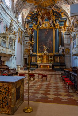 Regensburg, Almanya, 12 Ağustos 2022: Regensburg, Almanya 'daki Saint Emmeram Bazilikası.