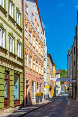 Eichstatt, Almanya, 14 Ağustos 2022: Eski Alman kenti Eichstatt 'te bir caddenin görüntüsü.