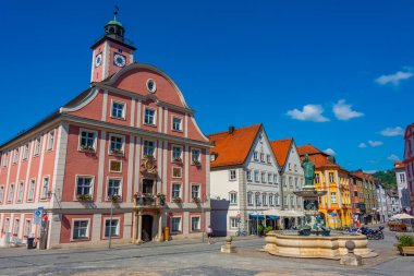 Eichstatt, Almanya, 14 Ağustos 2022: Willibaldsbrunnen, Alman kenti Eichstatt.