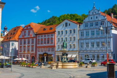 Eichstatt, Almanya, 14 Ağustos 2022: Willibaldsbrunnen, Alman kenti Eichstatt.