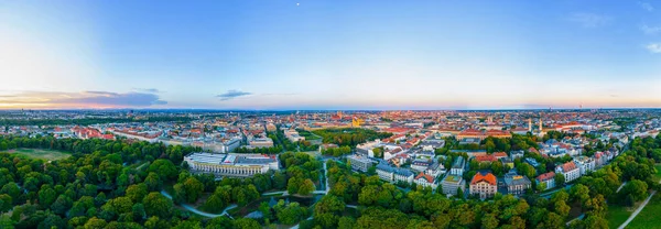 Munique Alemanha Agosto 2022 Panorama Nascer Sol Cidade Alemã Munchen — Fotografia de Stock