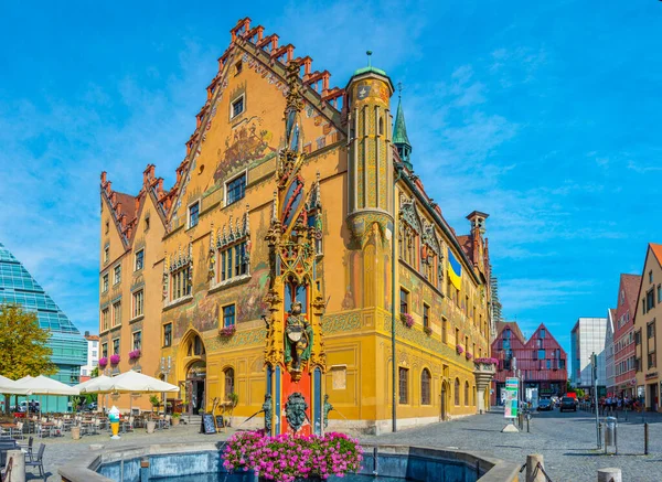2022年8月17日 德国乌尔姆 德国乌尔姆市政厅五彩斑斓的建筑 — 图库照片