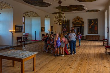 Helsingor, Danimarka, 23 Haziran 2022: Helsingor, Danimarka 'daki Kronborg şatosunda oda.