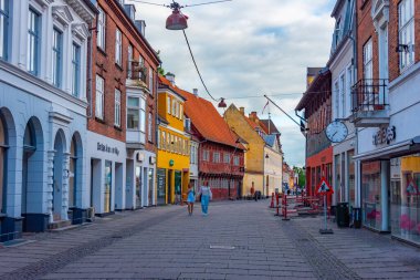 Fredensborg, Danimarka, 22 Haziran 2022: Koge, Danimarka 'nın merkezindeki ticari cadde.
