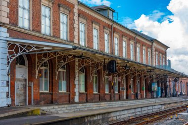 Svendborg, Danimarka, 20 Haziran 2022: Danimarka 'nın Svendborg kasabasındaki tren istasyonu.