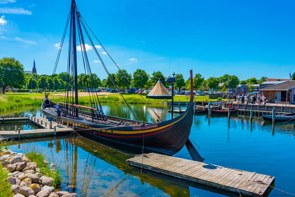 Roskilde Dinamarca Junio 2022 Barcos Vikingos Reconstruidos Puerto Roskilde Dinamarca — Foto de Stock