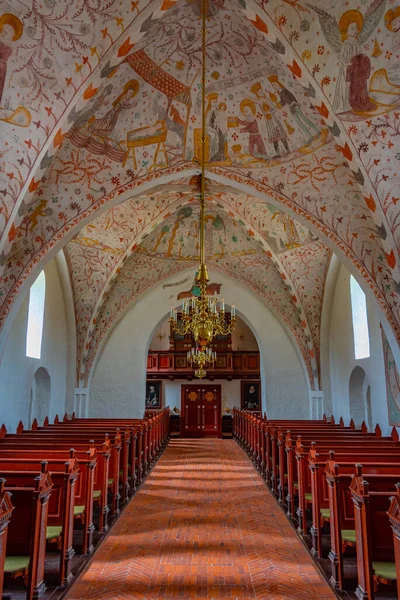 Keldby Δανία Ιουνίου 2022 Εσωτερικό Της Βαμμένης Εκκλησίας Keldby Στη — Φωτογραφία Αρχείου