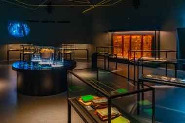 Odense, Danimarka, 19 Haziran 2022: Odense, Danimarka 'daki Hans Christian Andersen Müzesi' nde sergi.