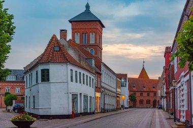 Ribe, Danimarka, 18 Haziran 2022: Ribe, Danimarka 'nın merkezindeki tarihi cadde.