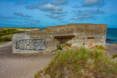 Skagen, Danimarka, 15 Haziran 2022: Grenen, Danimarka 'daki eski askeri sığınak.