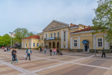 Yambol, Bulgaristan, 22 Nisan 2022: Bulgaristan 'ın Yambol kentinde Narodno Chitalishte.