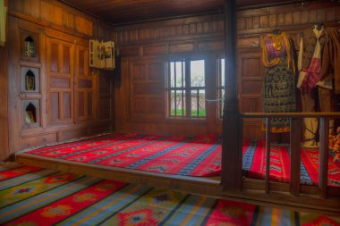 Zheravna, Bulgaristan, 23 Nisan 2022: Bulgaristan 'ın Zheravna kentindeki Yordan Yovkov Evi Müzesinde sergi.