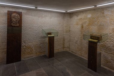 Kotel, Bulgaristan, 23 Nisan 2022: Georgi Stoykov Rakovski Pantheon, Kotel, Bulgaristan.