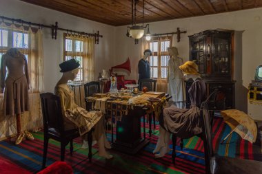 Belchin, Bulgaristan, 1 Mayıs 2022: Bulgaristan 'ın Belchin köyünün müze kompleksinde sergi.