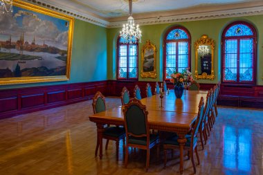 Riga, Letonya, 24 Haziran 2022: Letonya 'nın başkenti Riga, Letonya' daki siyah noktalar evinin içi..