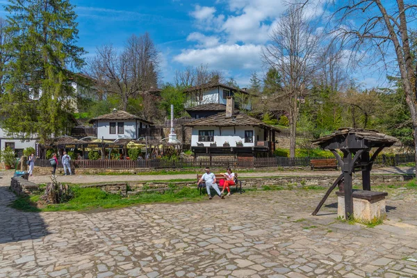 Bozhentsi Βουλγαρία Απριλίου 2022 Παραδοσιακά Παλιά Σπίτια Στο Αρχιτεκτονικό Καταφύγιο — Φωτογραφία Αρχείου