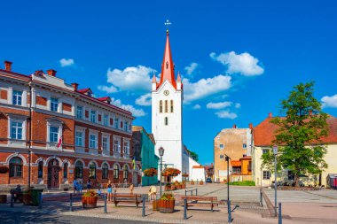 Cesis, Letonya, 26 Haziran 2022: Cesis Letonya 'daki kilise, .