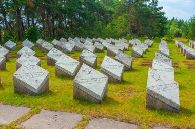 Kuressaare, Estonya, 1 Temmuz 2022: tehumardi savaş anıtı Kuressaare 'de.