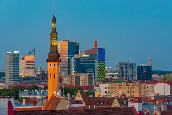 Tallin Estonia Junio 2022 Vista Aérea Atardecer Tallin Desde Colina —  Fotos de Stock