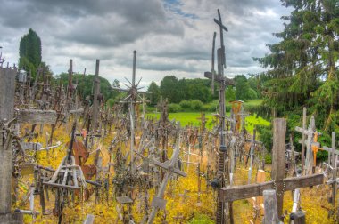 Siauliai, Litvanya, 8 Temmuz 2022: Litvanya 'nın Siauliai kasabası yakınlarındaki Haçlar Tepesi.