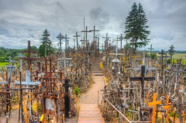 Siauliai, Litvanya, 8 Temmuz 2022: Litvanya 'nın Siauliai kasabası yakınlarındaki Haçlar Tepesi.