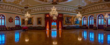 Riga, Letonya, 24 Haziran 2022: Letonya 'nın başkenti Riga, Letonya' daki siyah noktalar evinin içi.